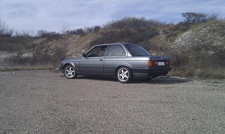 BMW e30 - forår 2011 billede 2