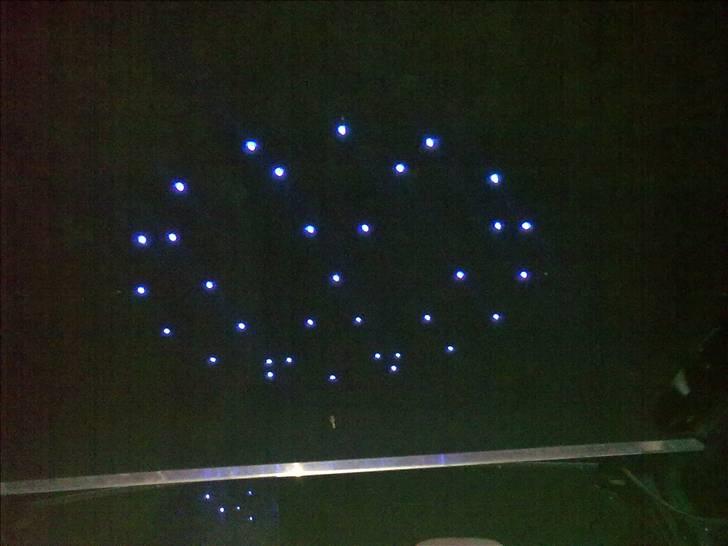 VW Transporter " BYTTET " - V W logo`et i loftet. billede 13