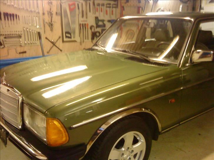 Mercedes Benz W123 200 billede 4