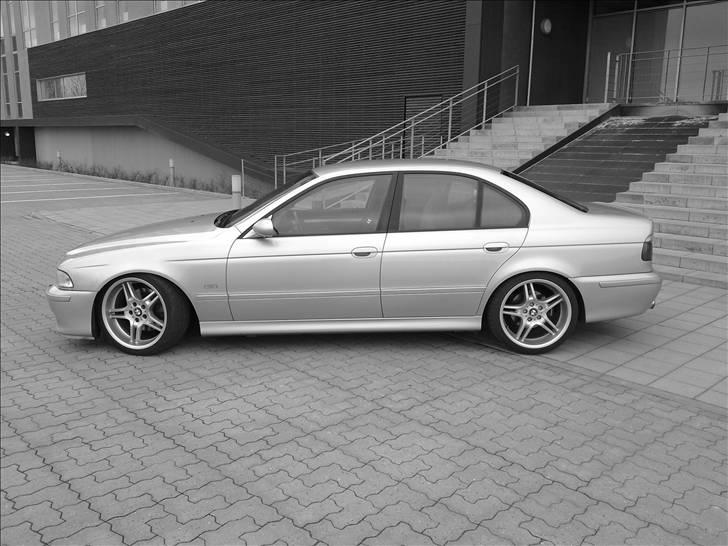 BMW E39 540i V8 - Solgt billede 2