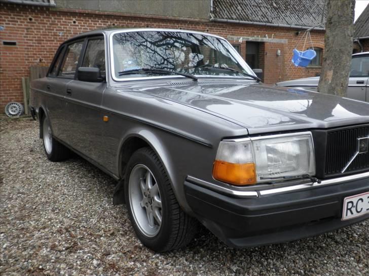 Volvo 240 "Solgt" billede 6