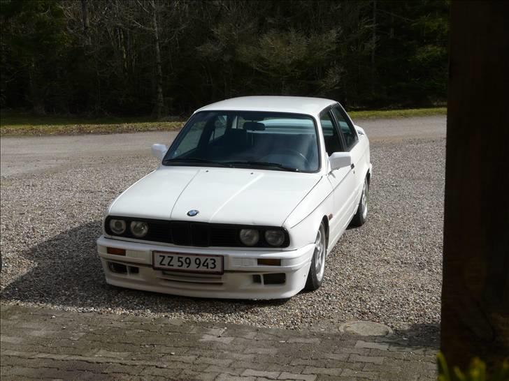 BMW BMW E30 M-Tech II  solgt billede 5
