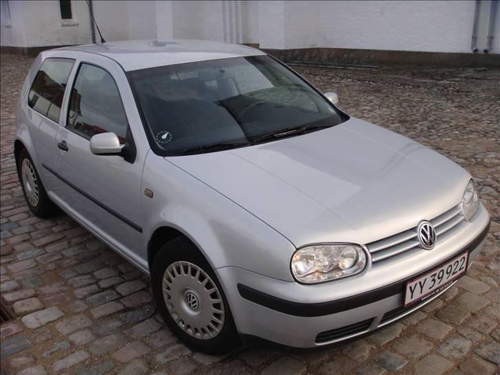 VW Golf 4 1,9 TDI (solgt) billede 1