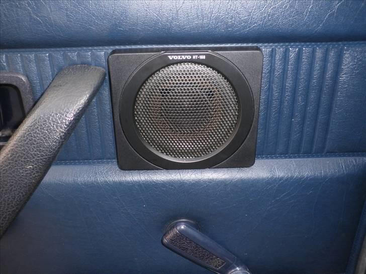 Volvo 240 "Solgt" - HT-168 højtalere i fordørene. billede 15