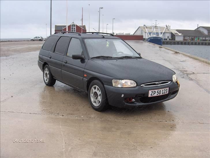 Ford Escort 1.6 16v(skrottet) billede 1
