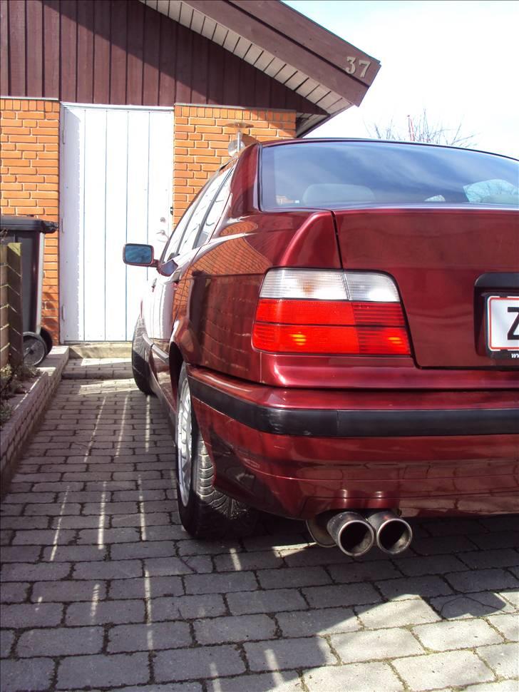 BMW E36 320i SOLGT billede 5