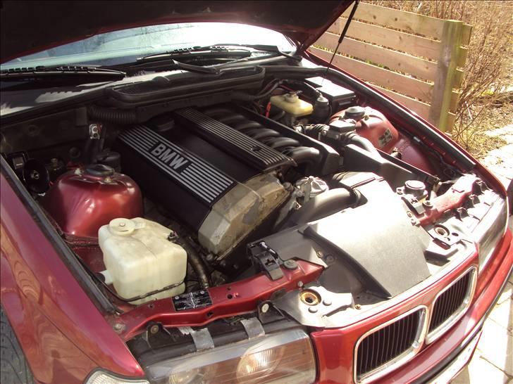 BMW E36 320i SOLGT billede 7