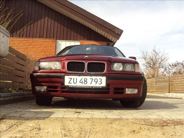 BMW E36 320i SOLGT billede 13