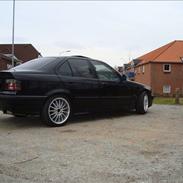 BMW E36 320I