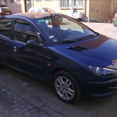 Peugeot 206(Solgt) :(