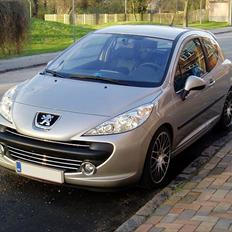 Peugeot 207 hdi s16 - solgt