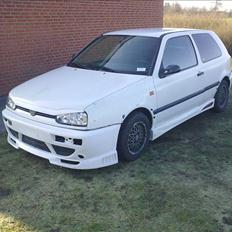 VW Golf 3 byttet