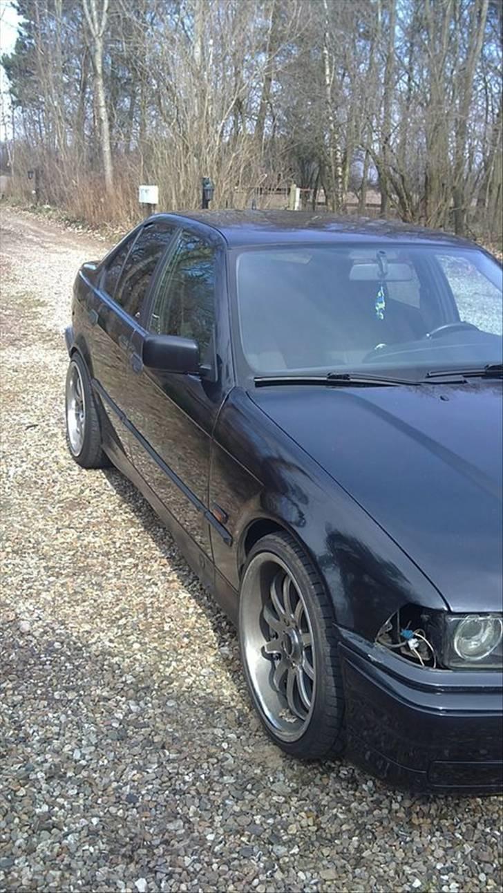 BMW E36 325i Sedan SOLGT billede 5