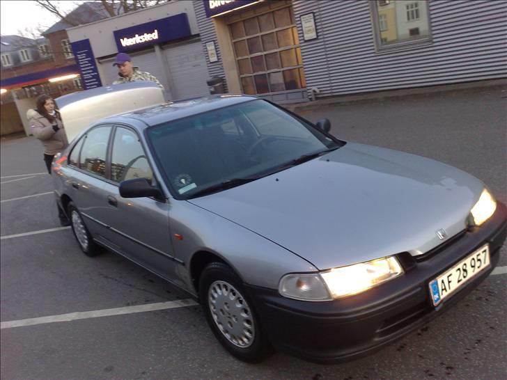 Honda Accord 2,0i solgt billede 3