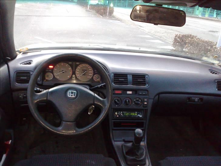 Honda Accord 2,0i solgt billede 9