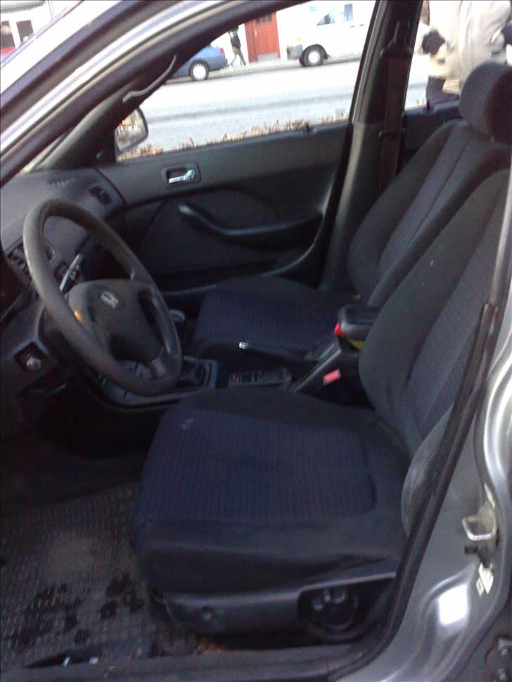 Honda Accord 2,0i solgt billede 11