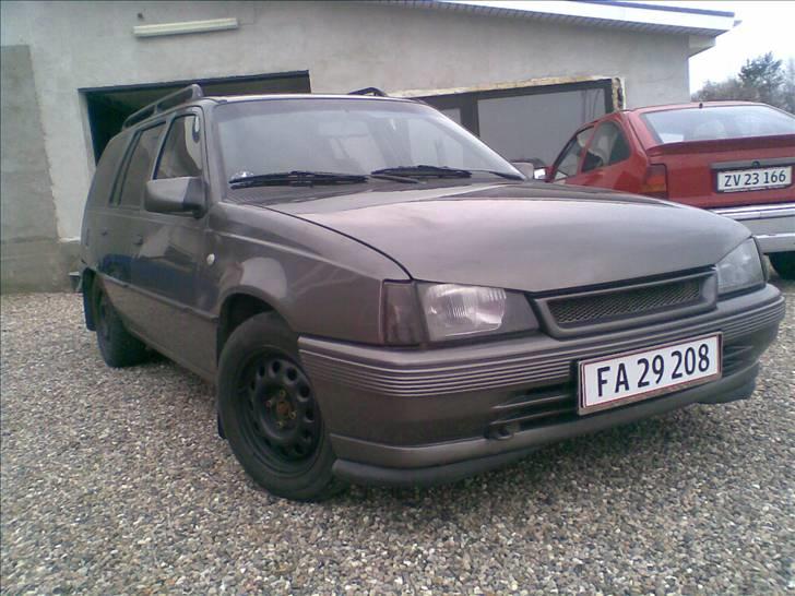 Opel kadett e caravan "GSI" billede 2