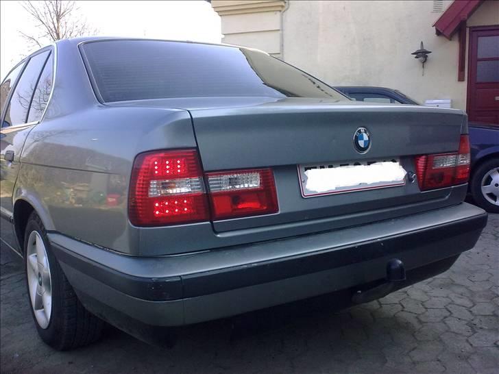 BMW 520i 24v **Byttet** - så fik jeg toned ruder :)  billede 3