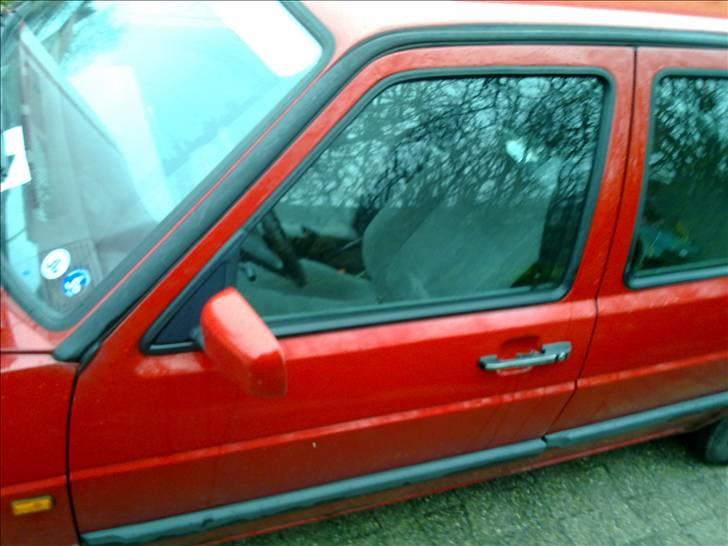 VW Golf II D - Solgt! - Der  er montertet de nye døre uden sprosse og med indfarvede spejle. billede 5
