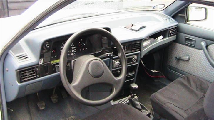 Opel Kadett 1.4i billede 13