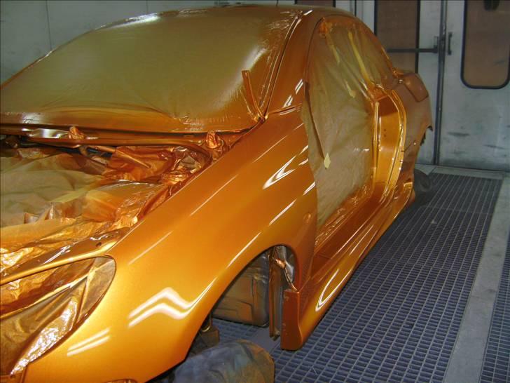 Peugeot 206cc - Så er bilen ved at få ny farve-Mine billeder bliver udskiftet når der er taget nye- efter samling! billede 12