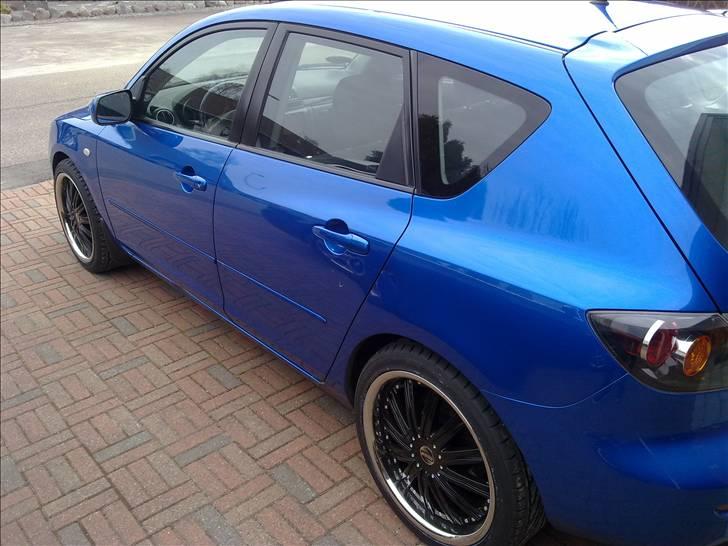 Mazda 3 - SOLGT billede 3