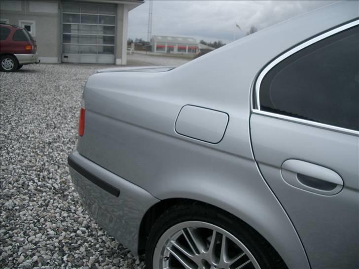 BMW e39 523 steptr. (solgt) billede 11