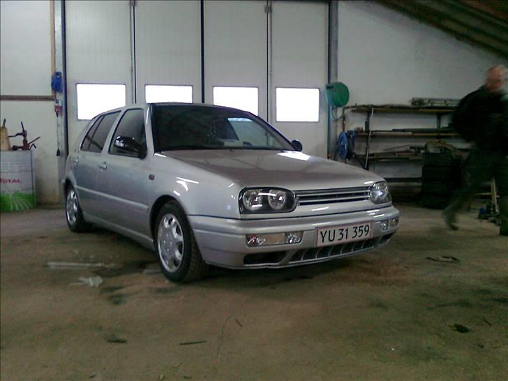 VW Golf 1,9 TDI "soglt" - Første Billede fra da var færdigsamlet. :D billede 1