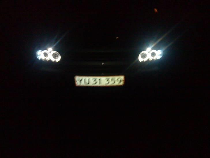 VW Golf 1,9 TDI "soglt" - De nye forlygter når det er mørkt. ;D billede 7