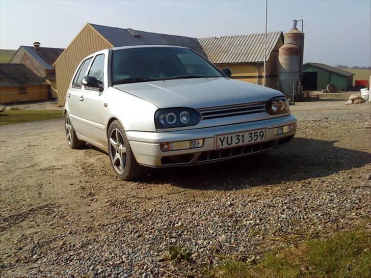 VW Golf 1,9 TDI "soglt" - Hjemme ved en kammerat. :D billede 11