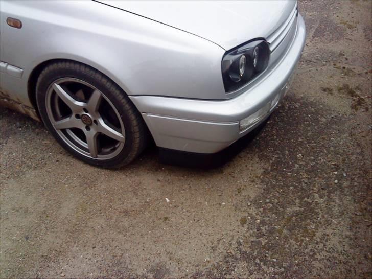 VW Golf 1,9 TDI "soglt" - Hjemme ved mig selv, med vr 6 Underlæben. :D Pyntede lidt. billede 12