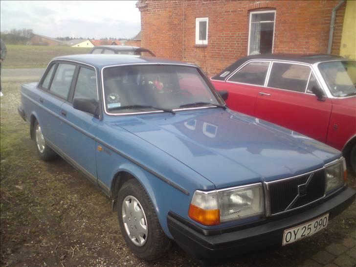 Volvo 240 dl billede 1