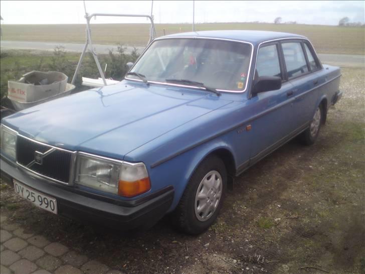 Volvo 240 dl billede 2