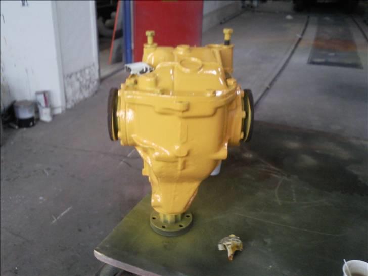 BMW 525i E34 (SOLGT) - M5 3,8 spær 3,91g  med tilhørende M5 trækaksler og flancer billede 17