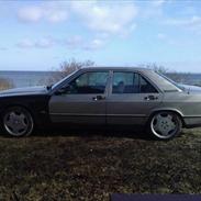 Mercedes Benz 190 e (solgt)