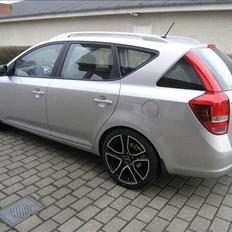 Kia Ceed Exclusive SW 2010 *Solgt*