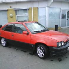 Opel Kadett **Byttet til E36**