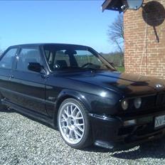 BMW e30 320i solgt.