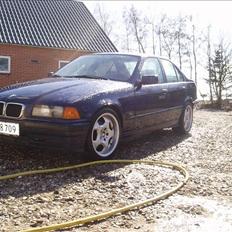 BMW 316i E36