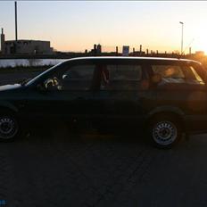 VW Passat 1,8 I  * SOLGT *