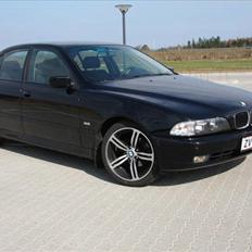 BMW 520i