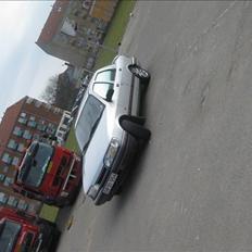 Ford sierra *BYTTET*