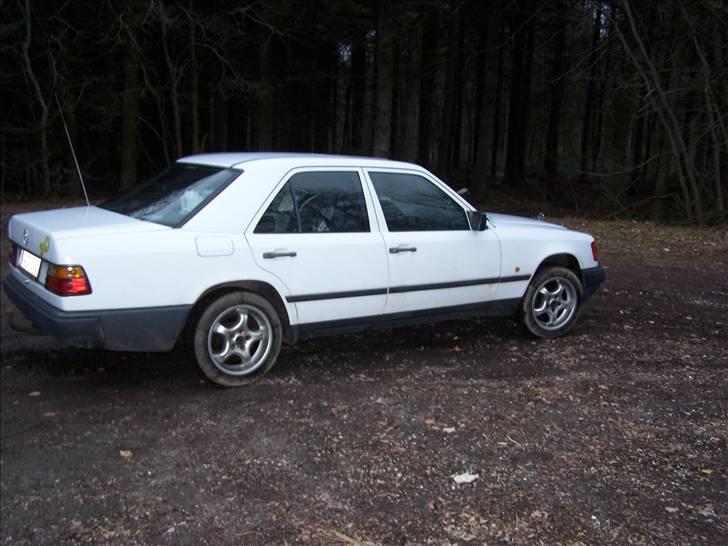 Mercedes Benz E-klasse W124 250D *solgt billede 12