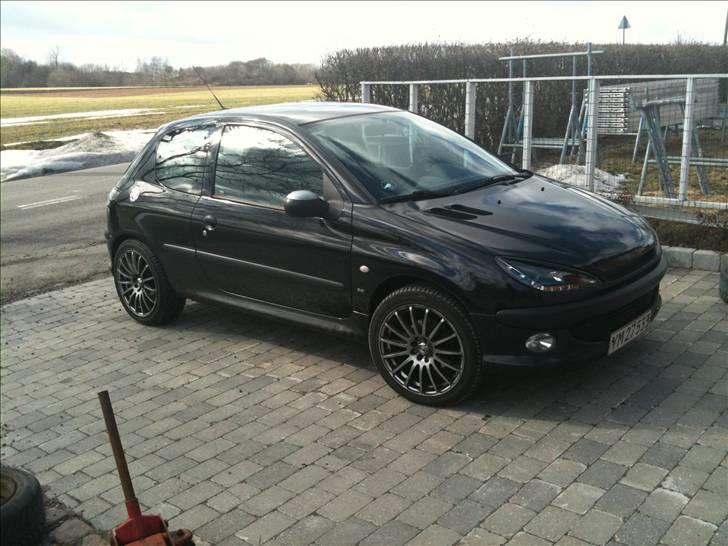 Peugeot 206 - 17" kunne desværre ikke sidde på den :/ billede 12
