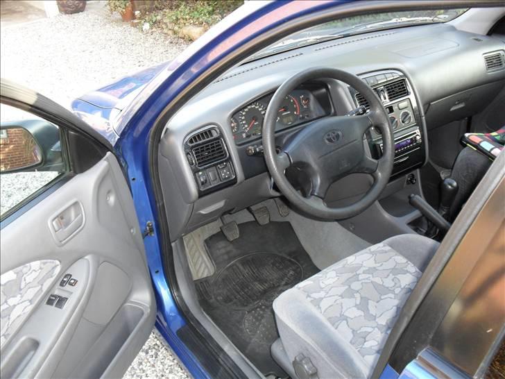 Toyota Avensis Terra 4d **SOLGT* billede 5