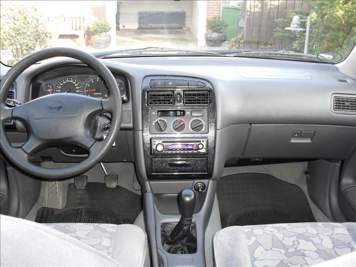 Toyota Avensis Terra 4d **SOLGT* billede 7