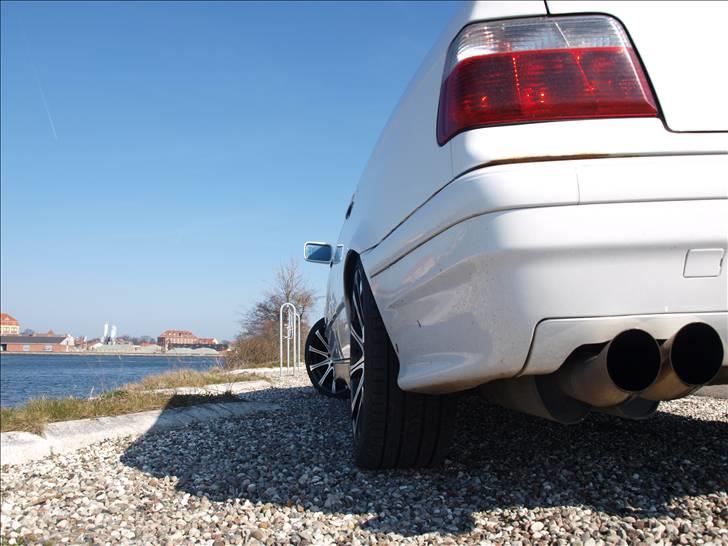 BMW e36 316i SOLGT billede 20
