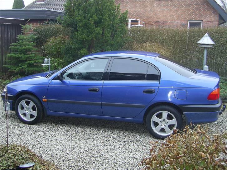 Toyota Avensis Terra 4d **SOLGT* billede 10