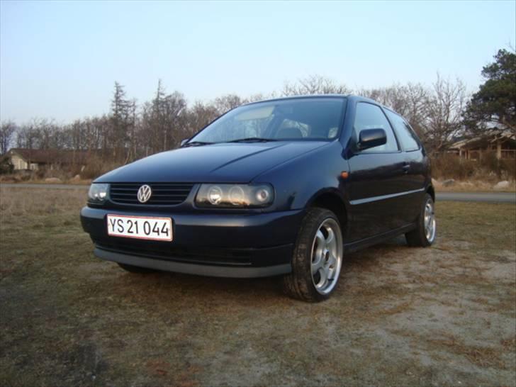 VW Polo 1,6 - 6n  [SOLGT] billede 3