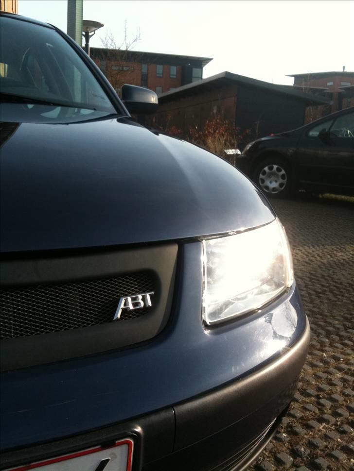 VW Passat 1,8i (solgt) billede 1